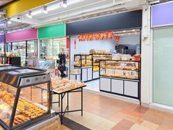 Busy Bedok South hdb shop | Opp market | Empty now (D16), Shop House #622532821